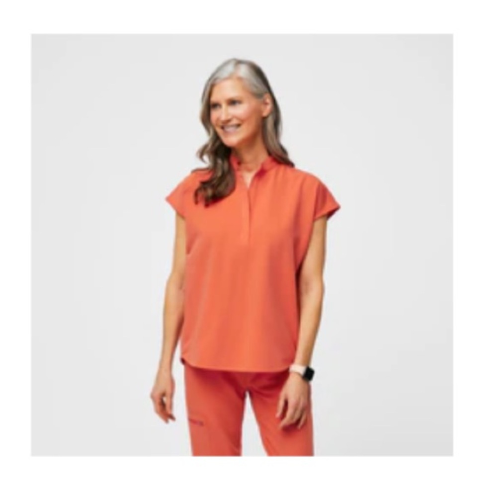 women's Sunset Orange Rafaela™ - Oversized Scrub Top - S / Sunset Orange